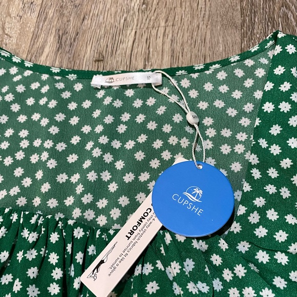 Cupshe size XS swim cover up NWT - Picture 4 of 5
